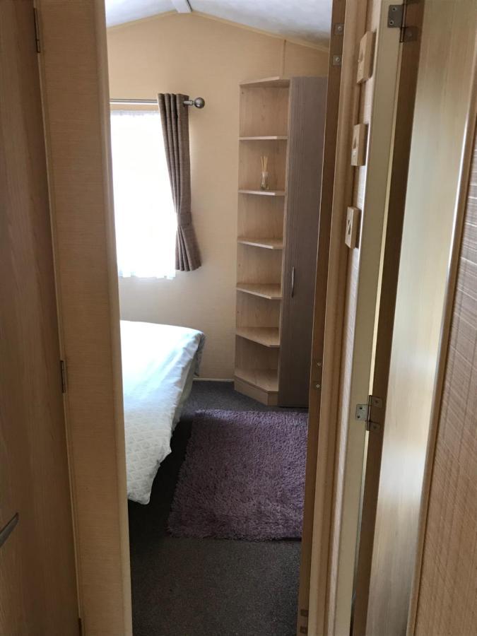 Pet Friendly Riverside Static Caravan Cheddar Exterior foto